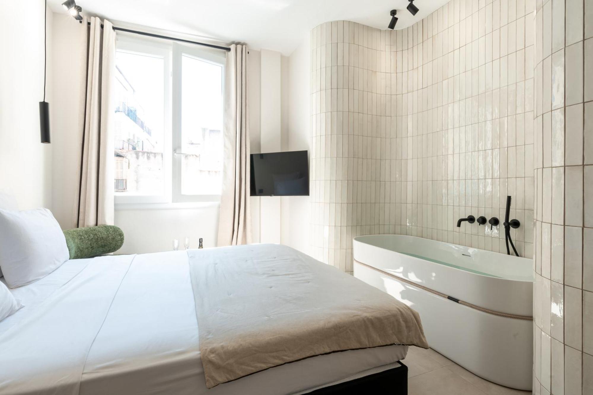 Mouchki Hotel Marsella