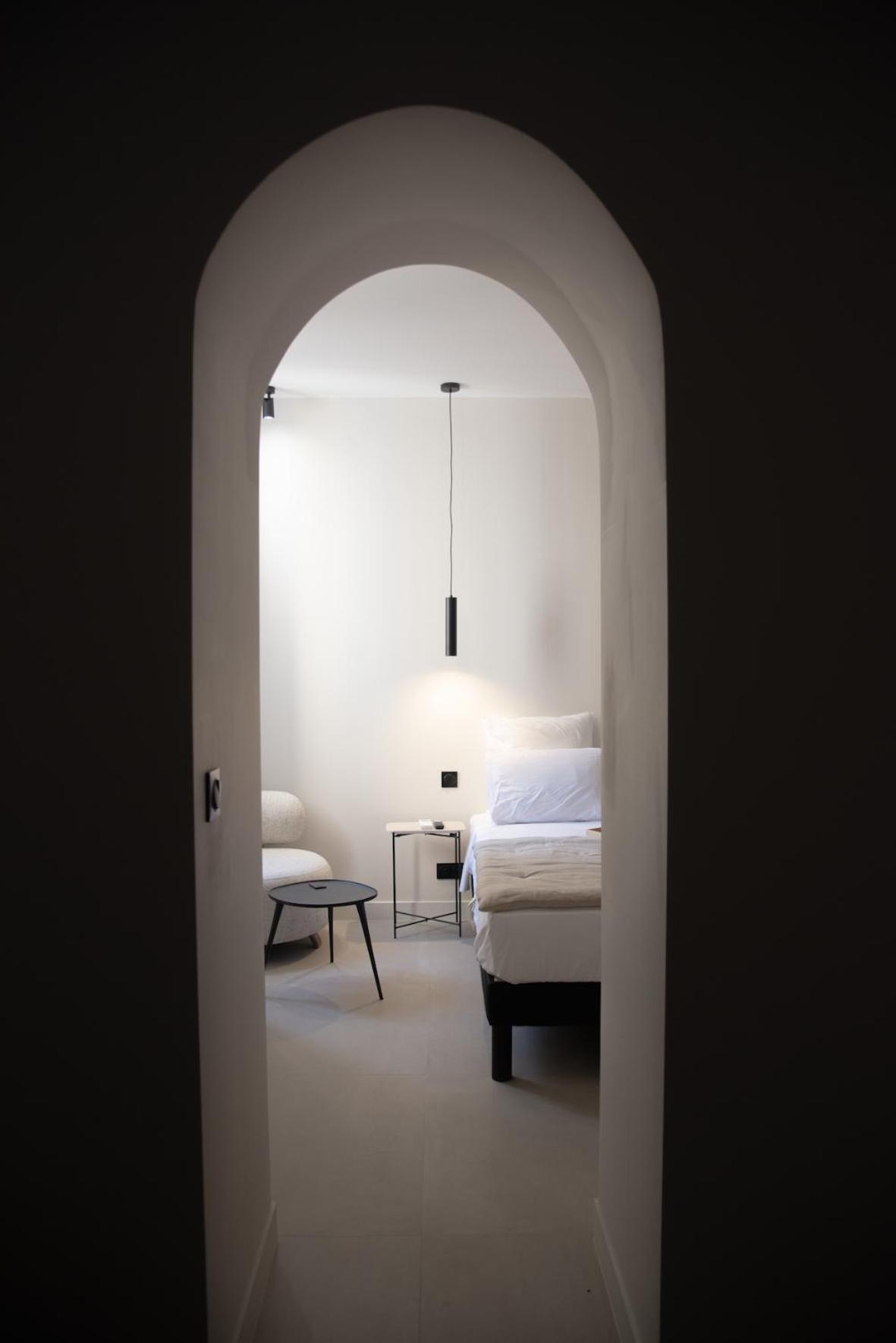 Mouchki Hotel